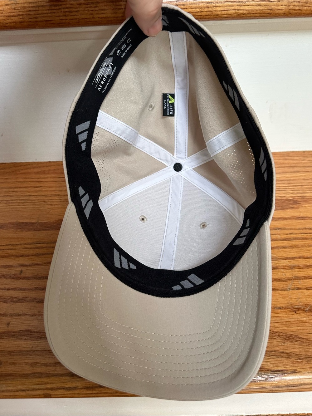 adidas Flexfit hat - Picture 4 of 4
